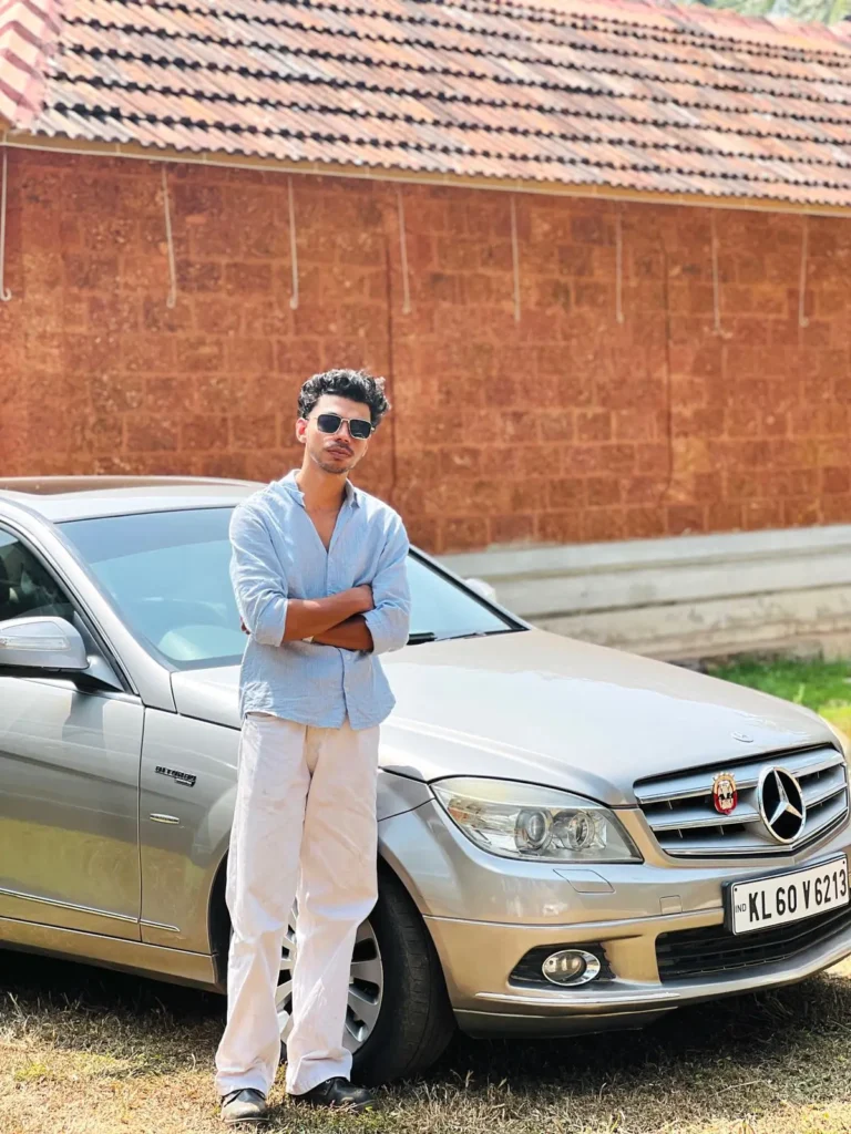 digital marketing strategist in calicut standing photo